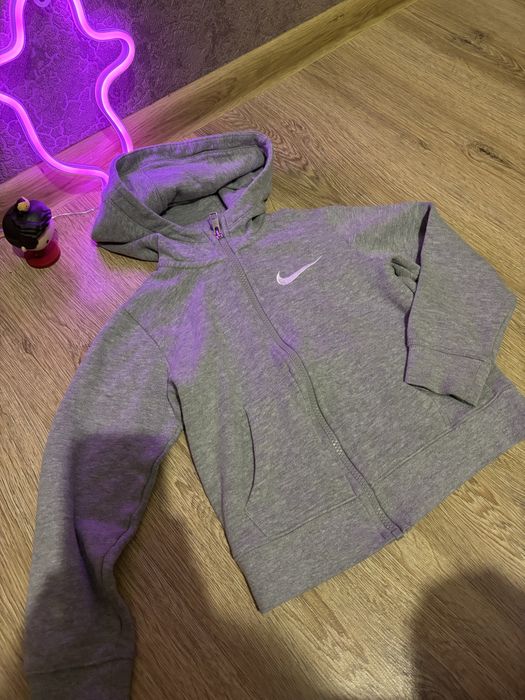2 кофти  на хлопчика від nike