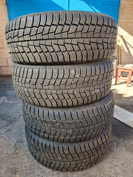 Шини б/у 205/55 R16