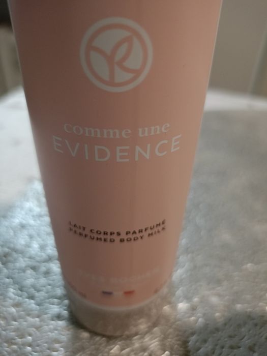 Zestaw mleczko i żel Evidence,perfumowane po 200ml Yves Rocher,nowy