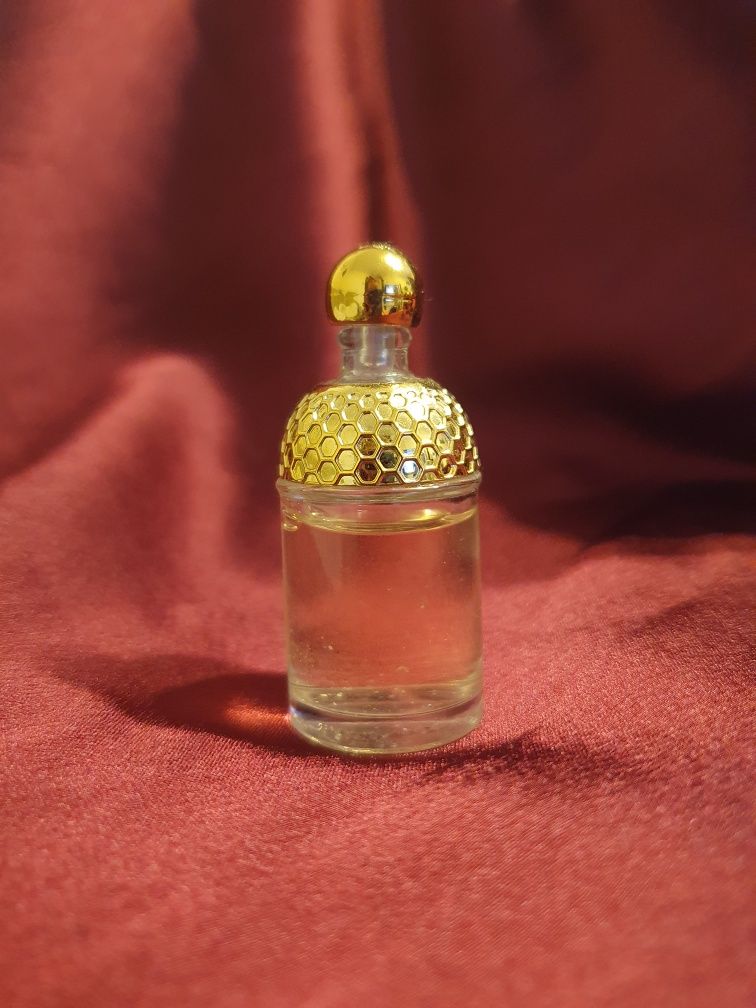 Miniatury buteleczki oryginalnych perfum