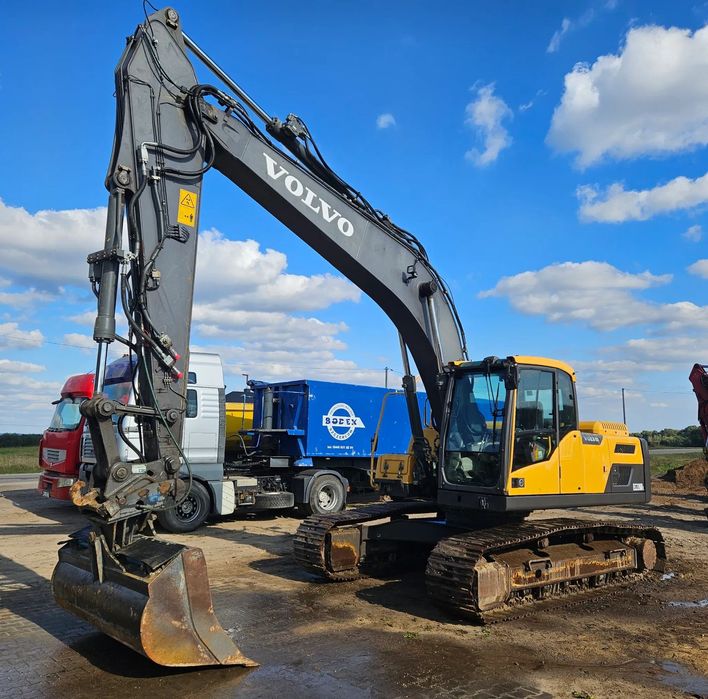 Volvo Ec 220 DL  2x łyżki, Sprowadzona,  stan idealny, długie ramię
