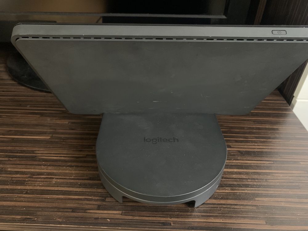 Logitech Smartdock V-U0038 surface PRO