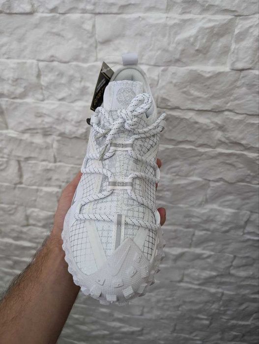 Чоловічі Кросівки Nike ACG Mountain Fly Low White Gore-Tex 40-45