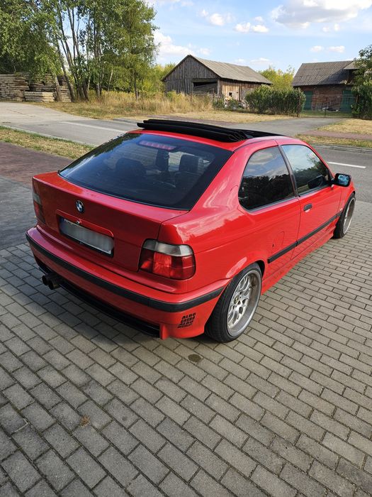 BMW E36 Compact 323ti California Exclusive Edition herllot