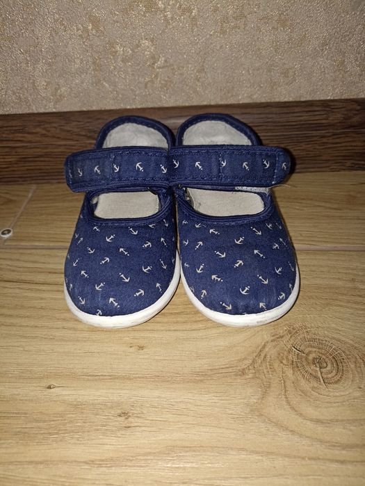 Дитячі тапки легеньки