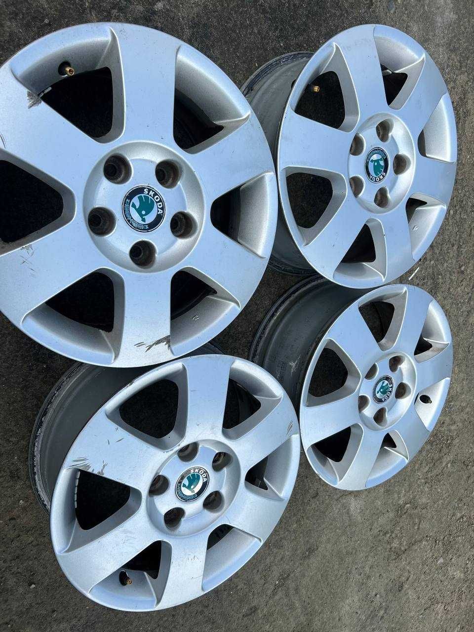 Диски R15 5x112  Skoda