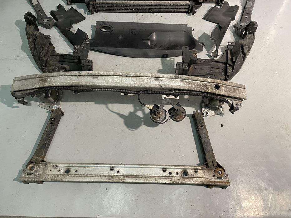 Wzmocnienie czołowe renault megane 3 10rok belka okular pas chłodnice