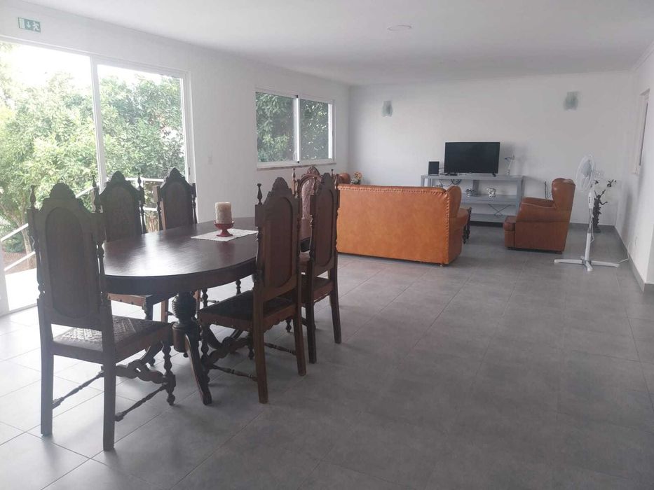 Moradia em Ermidas-Sado - casa de familia ou alojamento local