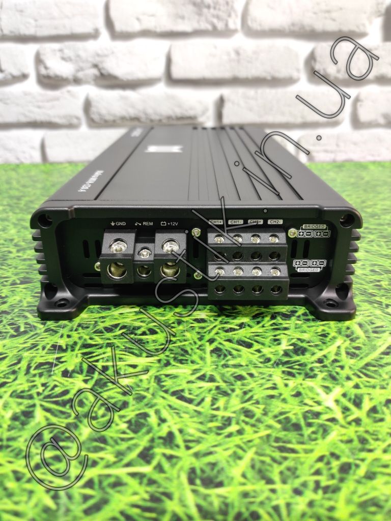 Мощный 4-х канальник Новый Юаудио UAudio MVA-120.4