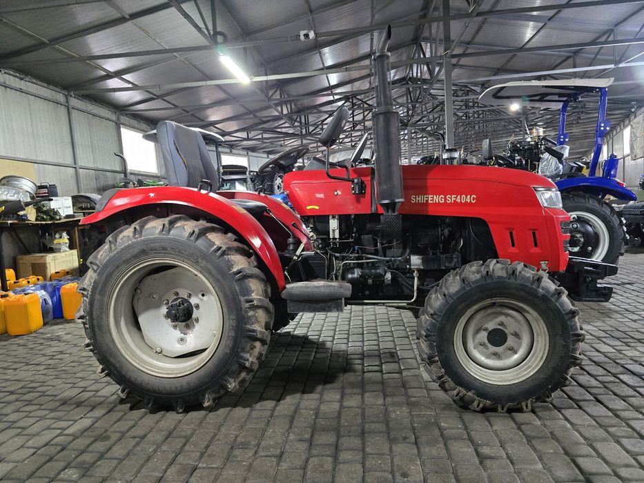 Повнопривідний трактор Shifeng 404C, 40 к.с,, ГПК, вага 1950кг,