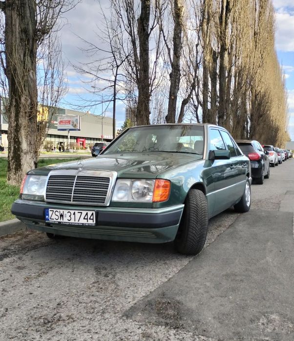 Mercedes-Benz W124 (1984-1993) Mercedes-Benz W124 250D 90KM diesel Klasyk