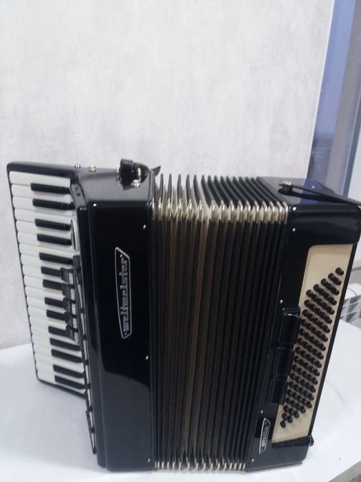 Аккордеон, Weltmeister Stella