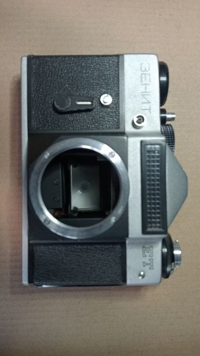 Фотоапарат Фед 3 і Зеніт ЕТ без об'єктивів