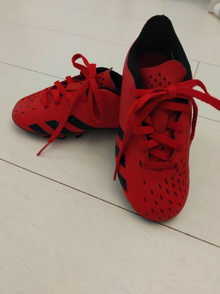 Korki dziecięce r. 27 Adidas Predator czerwone 17,5cm