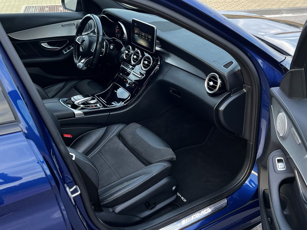 Mercedes-benz C63 AMG 4.0 V8 Bi-turbo de 476cv
