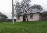 Будинок з двома добудовами  біля Чорткова село ЗаліСся.