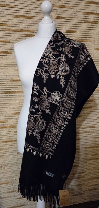 Piękny szal boho haft 50%kaszmir 50% wełna duży rozmiar 200x70 czarny