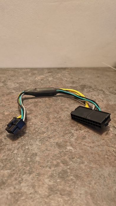 Adapter zasilacza 24pin na 8pin