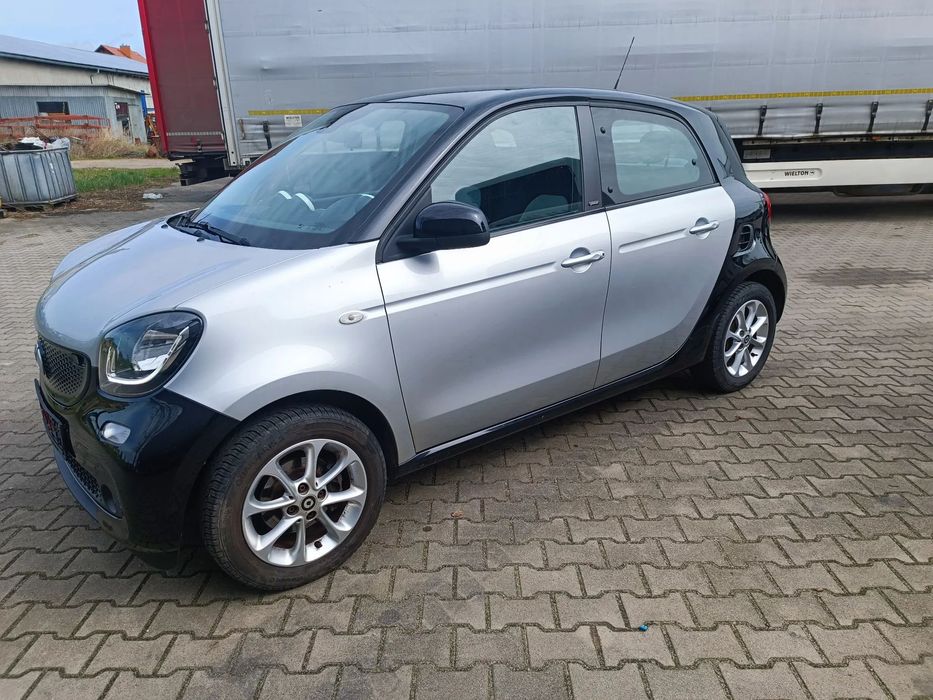 Smart Forfour z Niemiec tylk 65 tys km klima elektryka tempomat grzane fotele