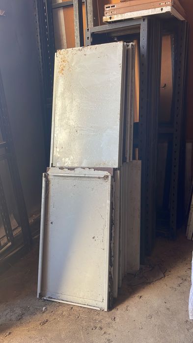 Estantes Metálicas-Prateleiras