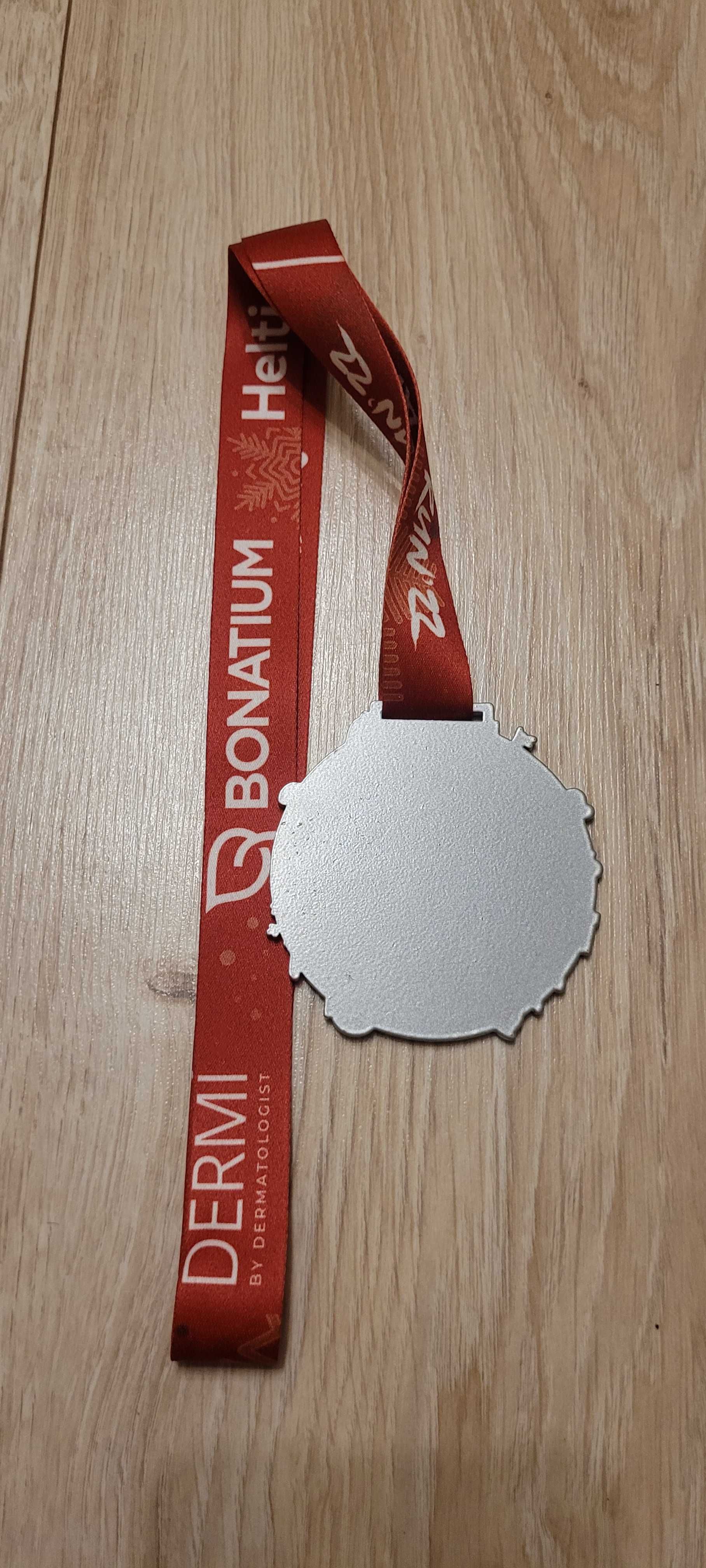 Medal "Xmas Run 2022" / trofeum, bieganie, sport