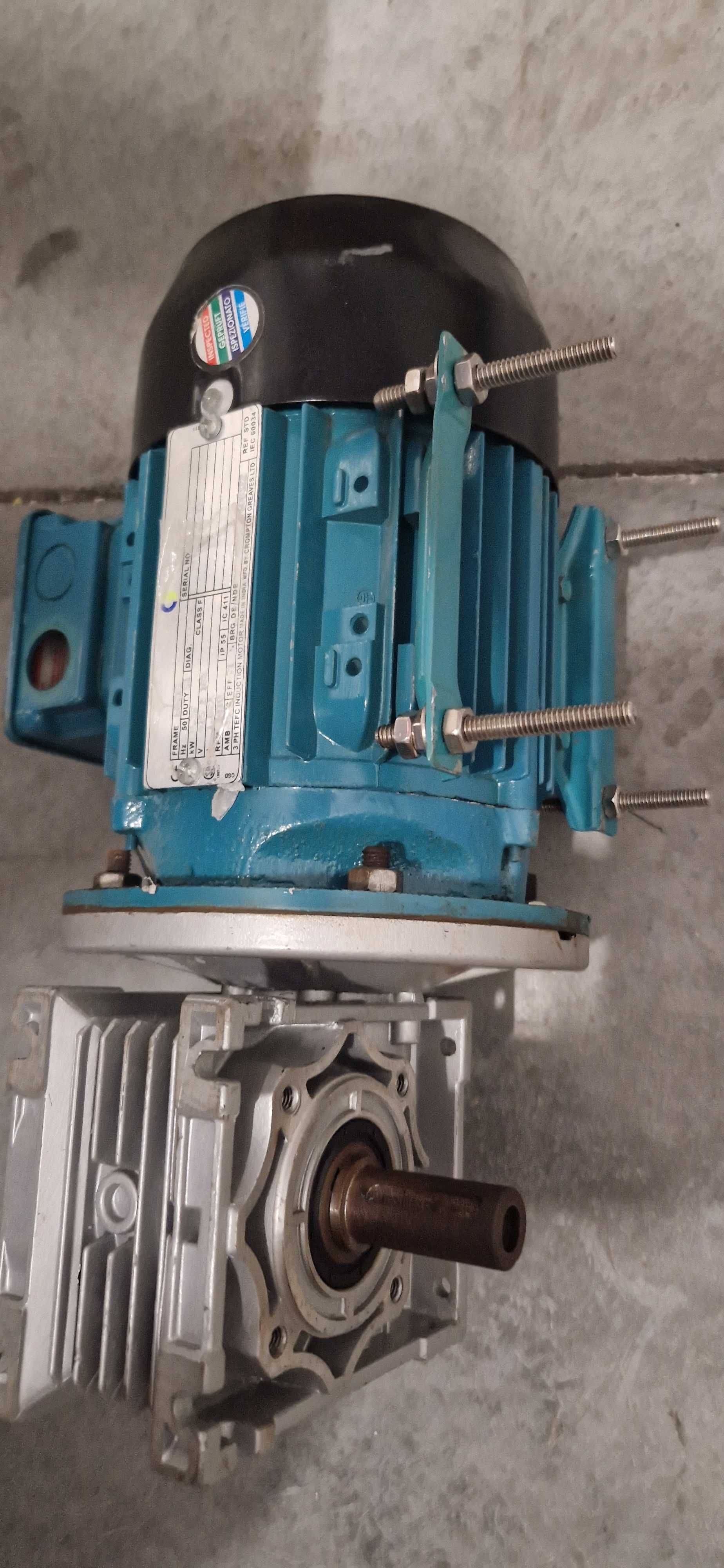 Silnik elektryczny 370W trójfazowy