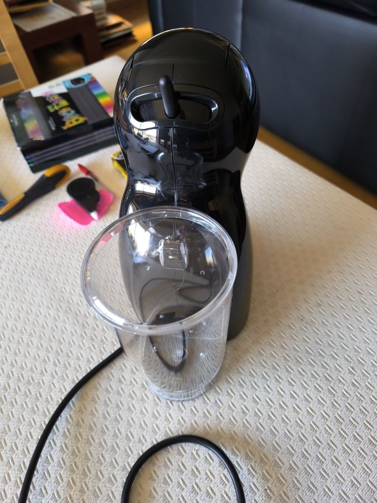 Máquina de café Doce Gusto