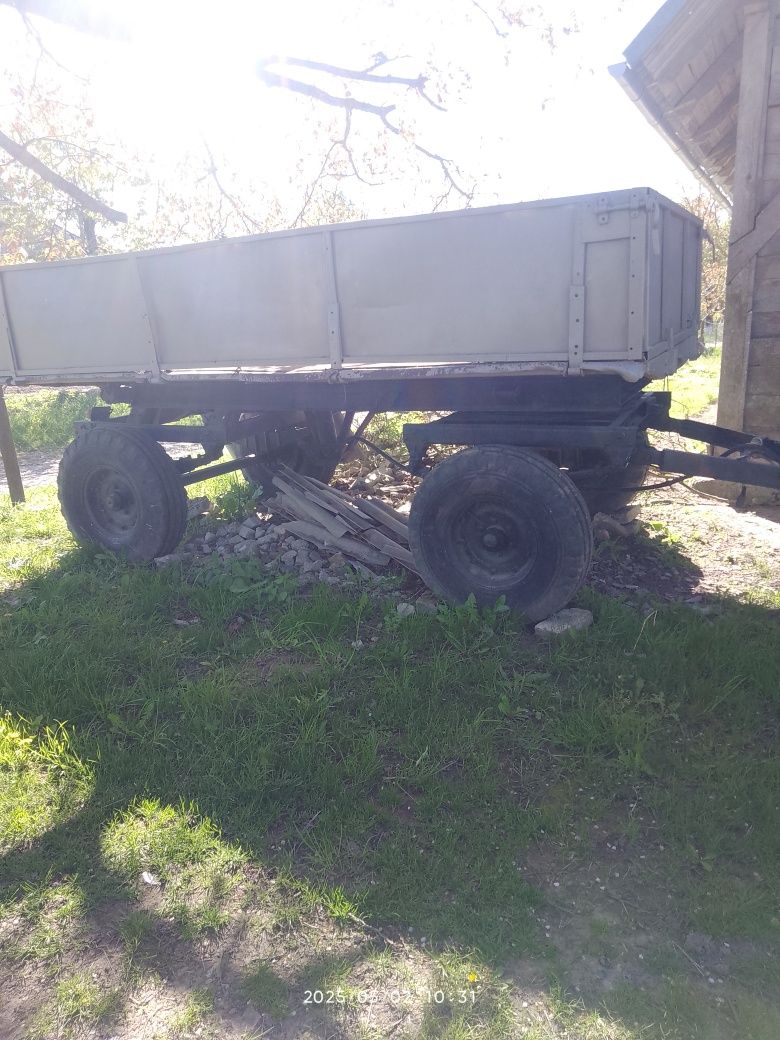 Продається тракторний причіп