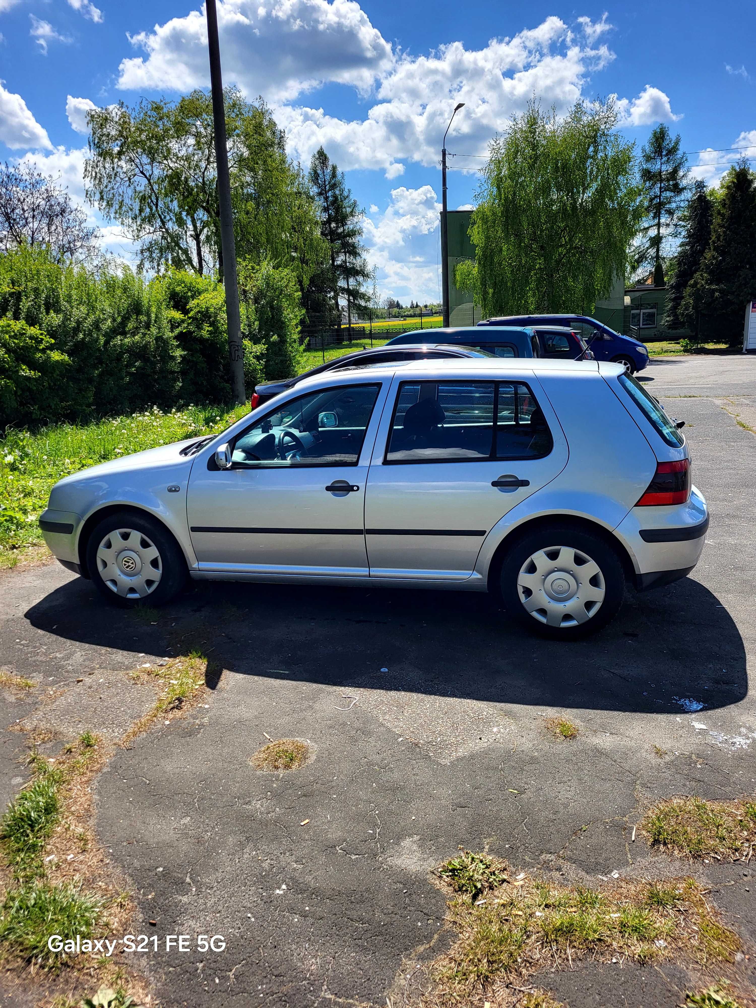 Golf 4 1.6 benzyna