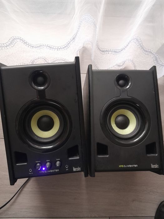 Aktywny monitor studyjny dla DJ