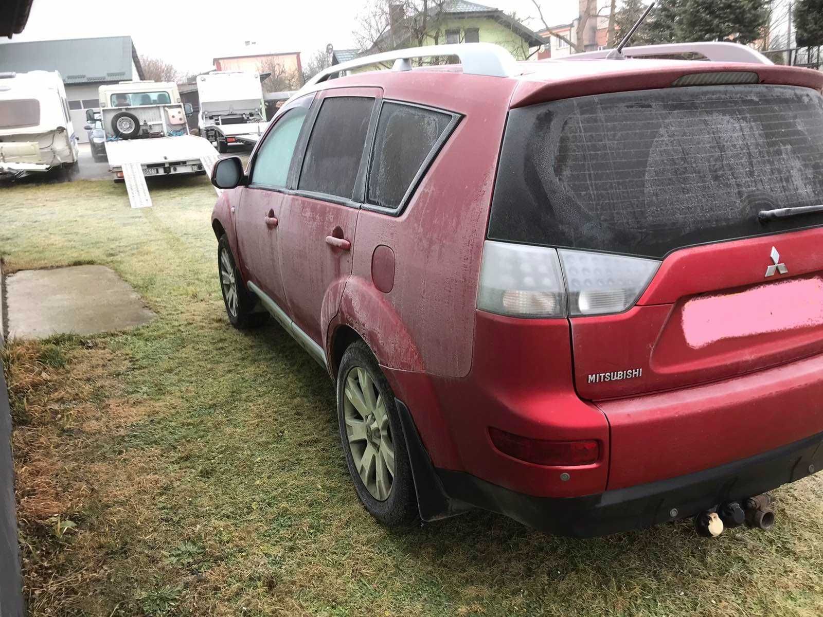 Кузов,кузовние запчасти для Mitsubishi Outlander XL