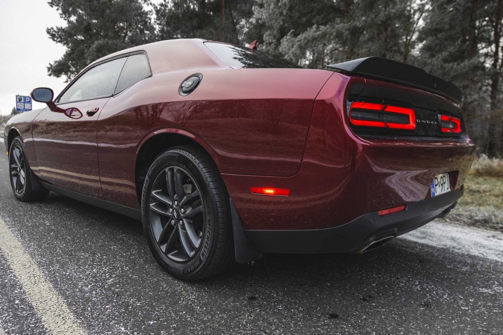 Dodge Challenger GT AWD 4x4