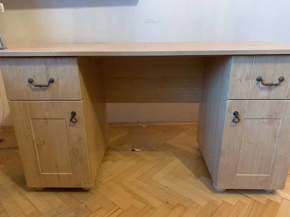 Biurko mlodziezowe 140 x 60