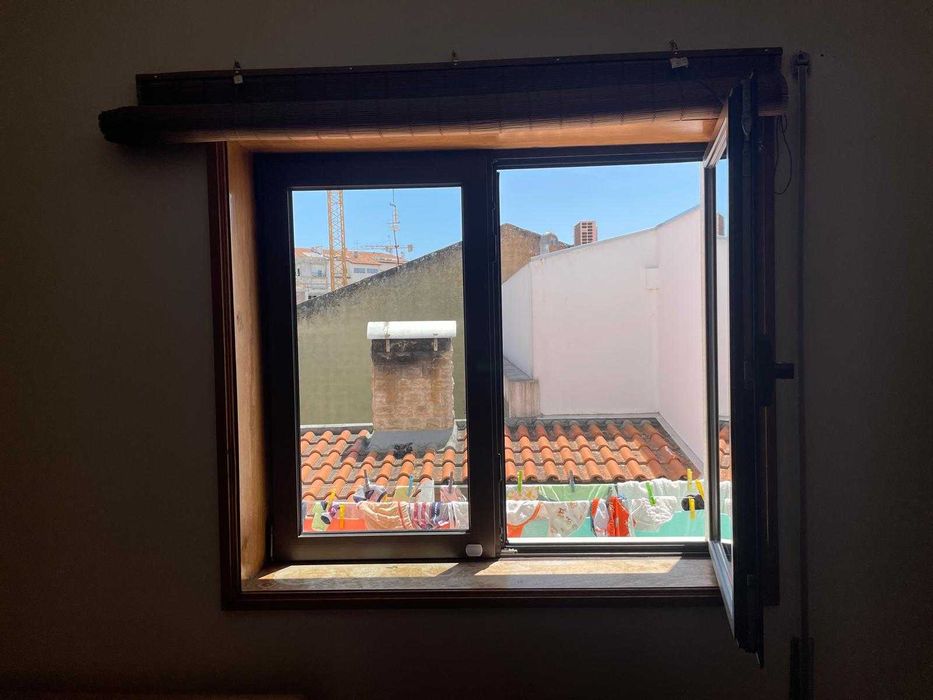 Duas janelas vidros duplos em ótimo estado