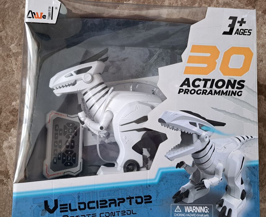 Динозавр на пульті Velociraptor