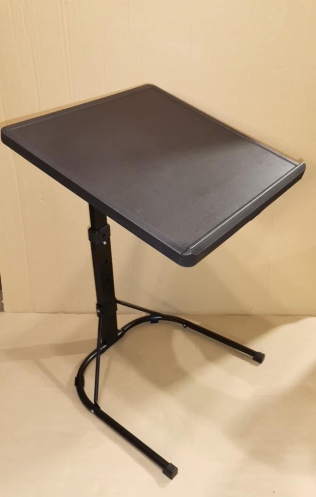 Stolik dostawny na laptopa