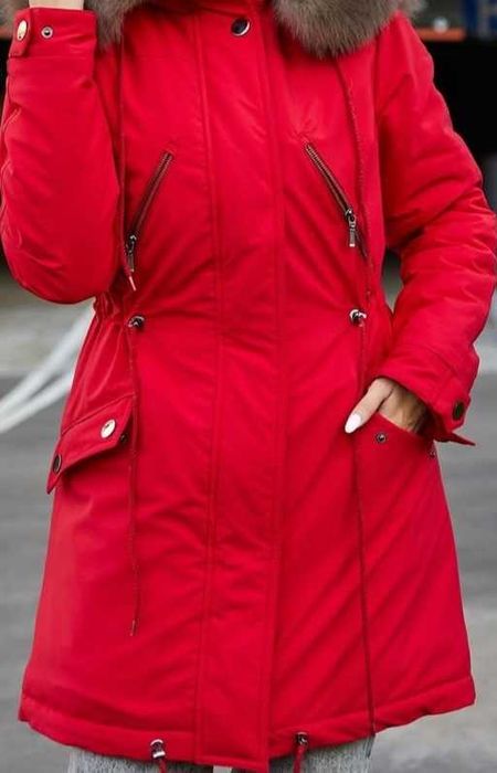 Парка зимова. Хутро блюфрост(песець). Розмір 40