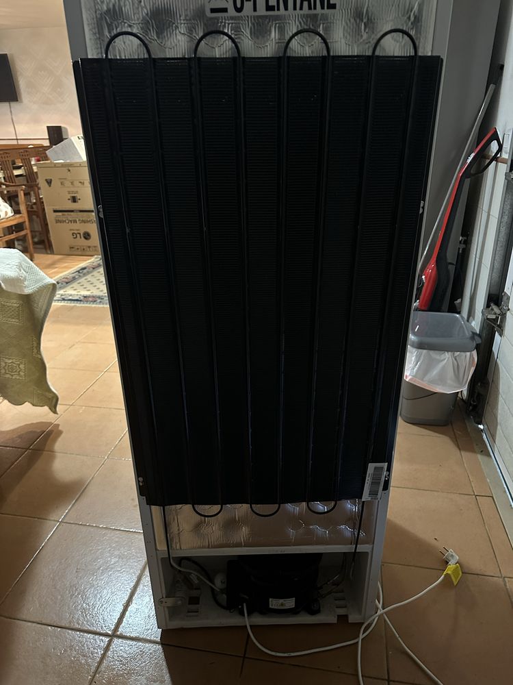 Frigorífico INDESIT Raa 24 N