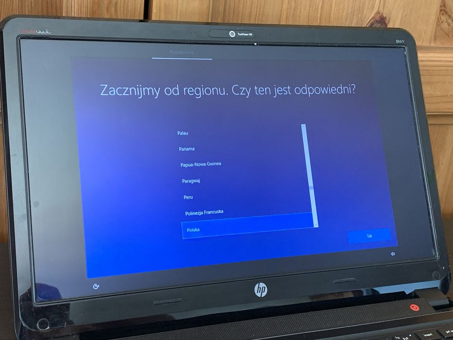 HP Envy 4-1010ew i3-2367M/4GB/320+32/7HP64