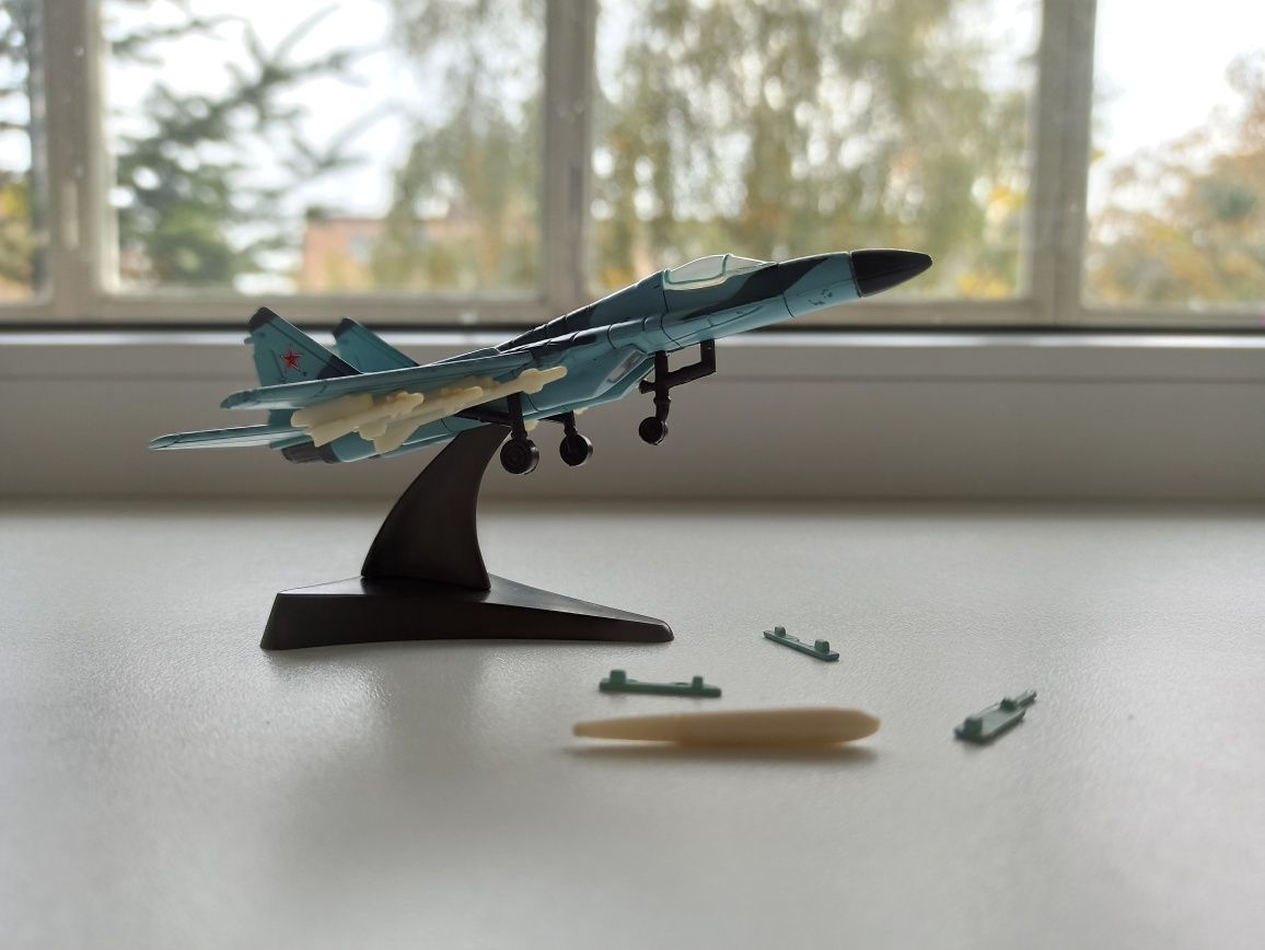 Модель/3D конструктор літак МіГ-29 і F-16