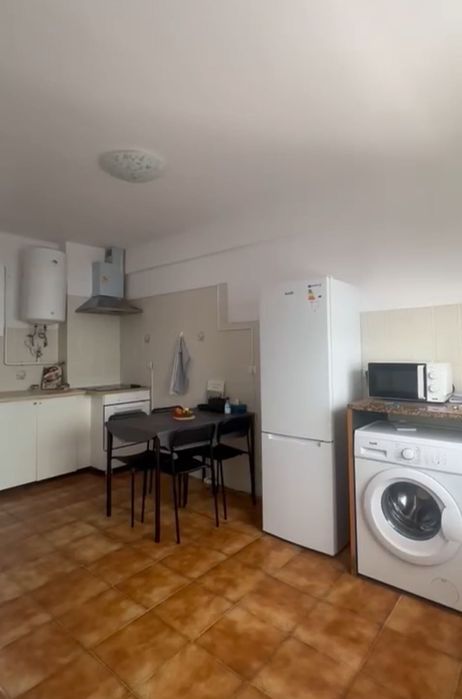 Quartos para Arrendar Mercês Algueirão-Mem Martis (Despesas incluidas)