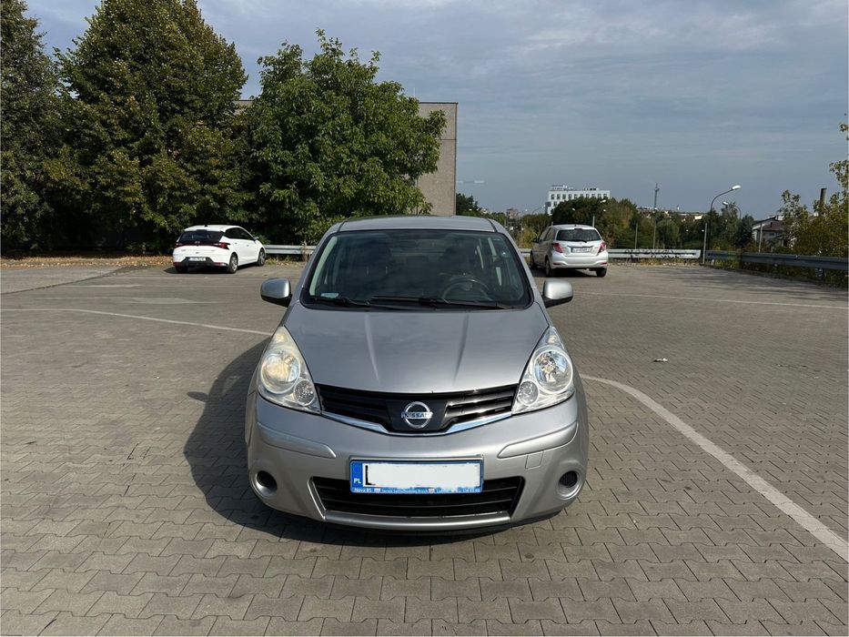 Nissan Note Nissan Note zadbany, pełni sprawny, dwa komplety opon, benzyna 1.4