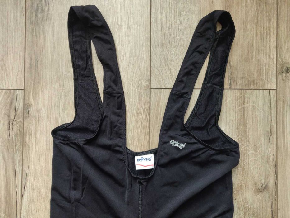 Спортивный  комбинезон Wings  sport wear Xl (Holland) черного цвета.