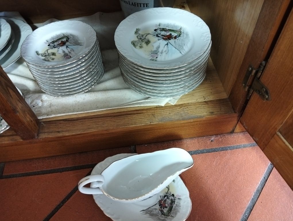 Serviço de mesa completo banhado a ouro da SPAL