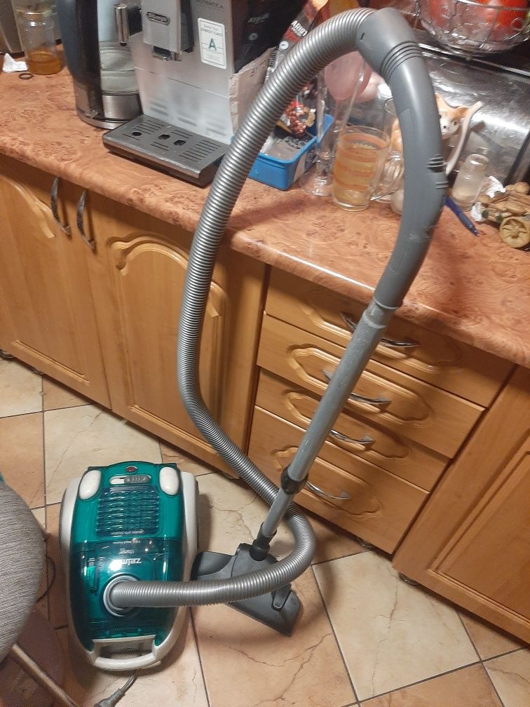 Odkurzacz bezworkowy Voyager twix typ ZVC335SM zadbany mocny sprawny