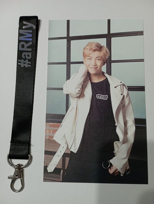 Фото RM BTS × MEDIHEAL + брелок aRMy