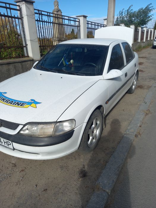 Opel vectra B бензин 1.6