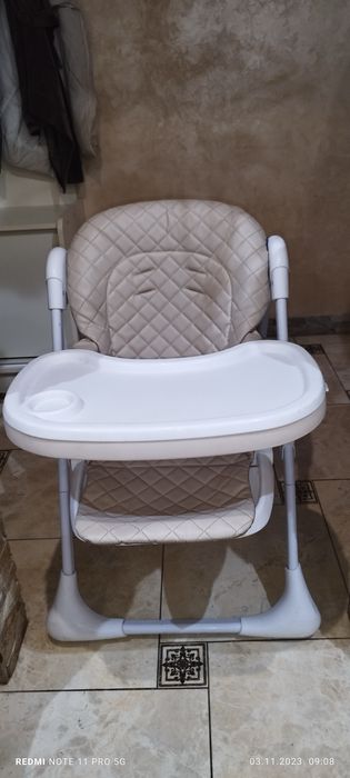 Продам годувальне крісло  гарному стані