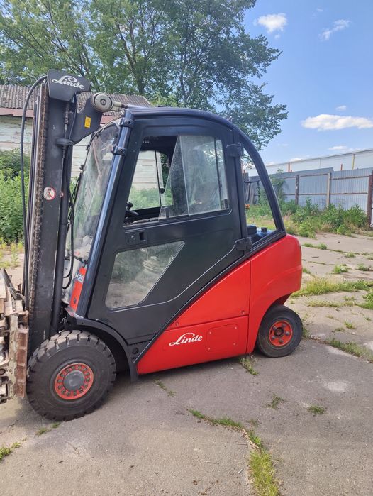 Навантажувач LINDE
