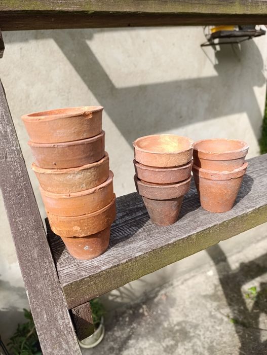 Malutkie stare doniczki 10 szt